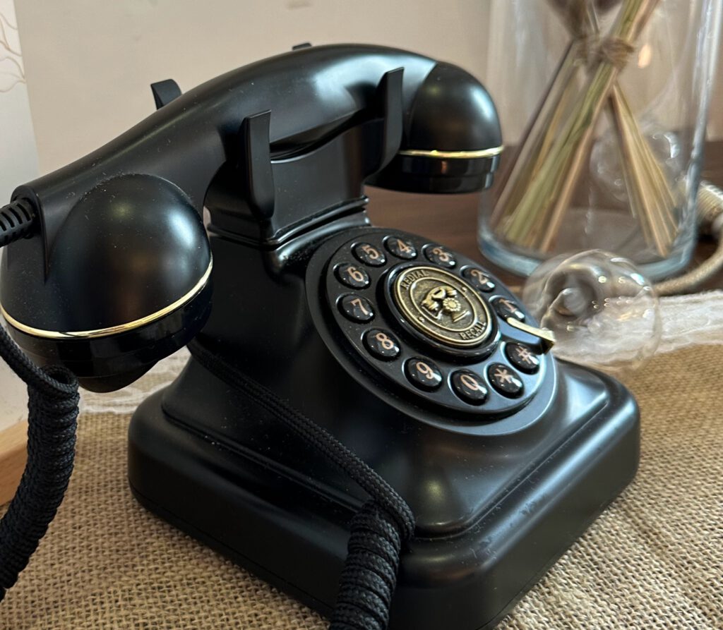 Telefon mit Wählscheibe